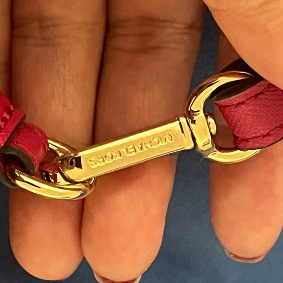 Michael Kors Zip Medium Wallet - Picture 3 of 15